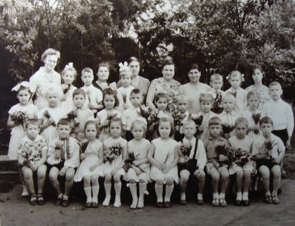 Групповое фото детсадовцев