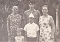 Анастасия Яковлевна и ее внуки и дети-1967.jpg