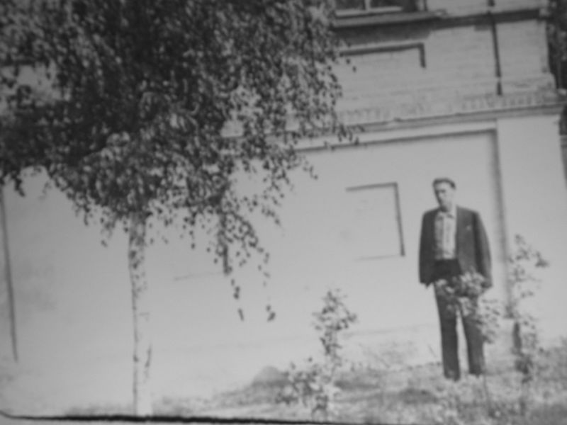 Файл:В. А. Волохов в Рыльске, 1979.jpg